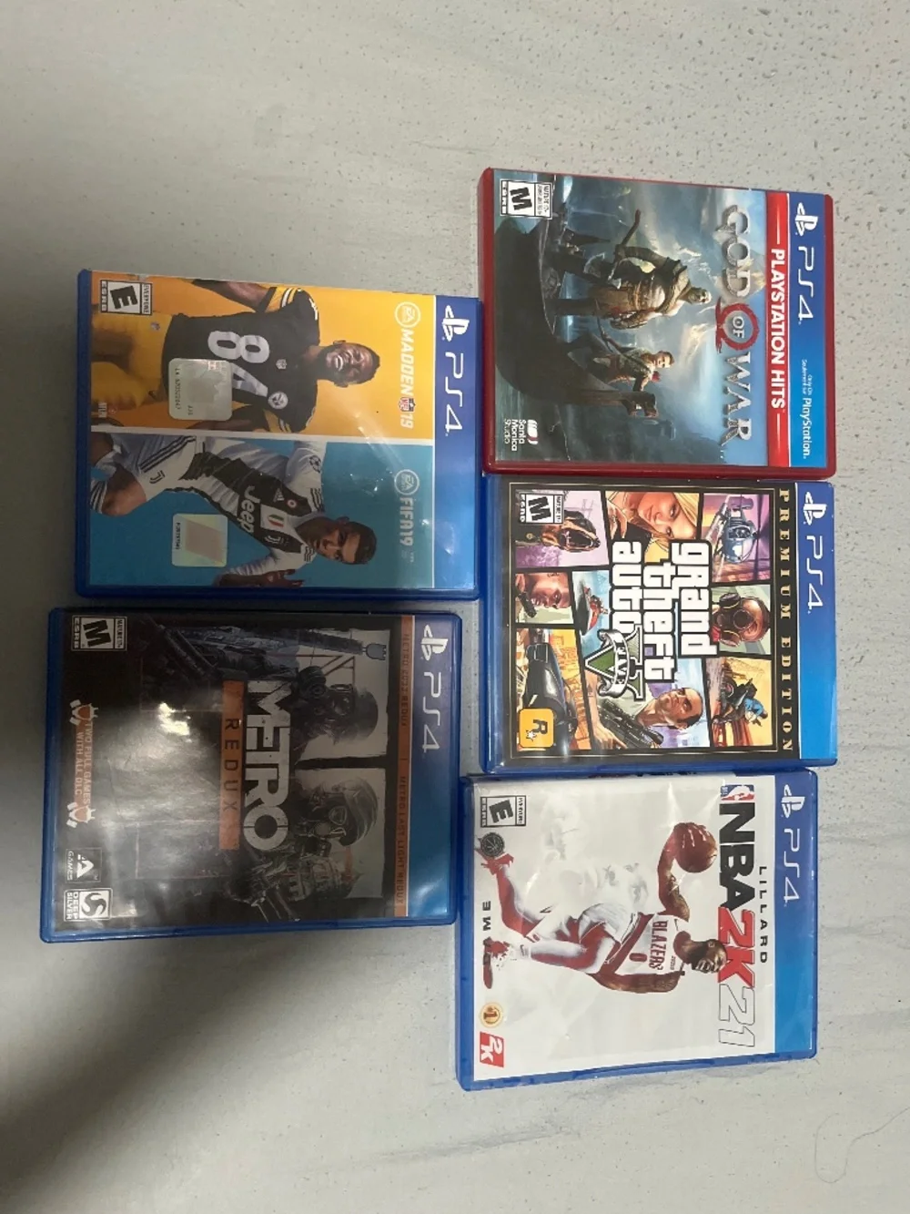 PS4 ( Game Bundle )